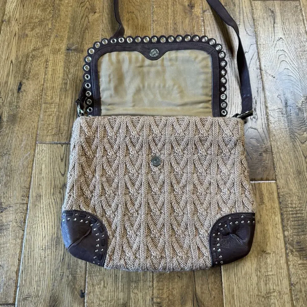 The Sak Pink Label Women's VTG Cable Knit & Cowhide Leather Boho Bag - Picture 4 of 7